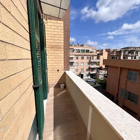 Apartment Attico Urbano Terrazza Su Metro A Cornelia *